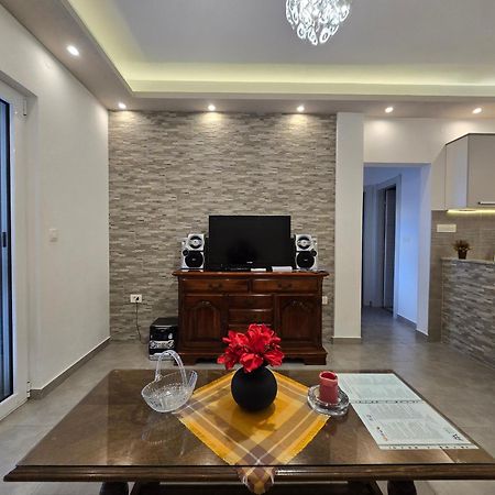 Apartment Angel โกตอร์ ภายนอก รูปภาพ