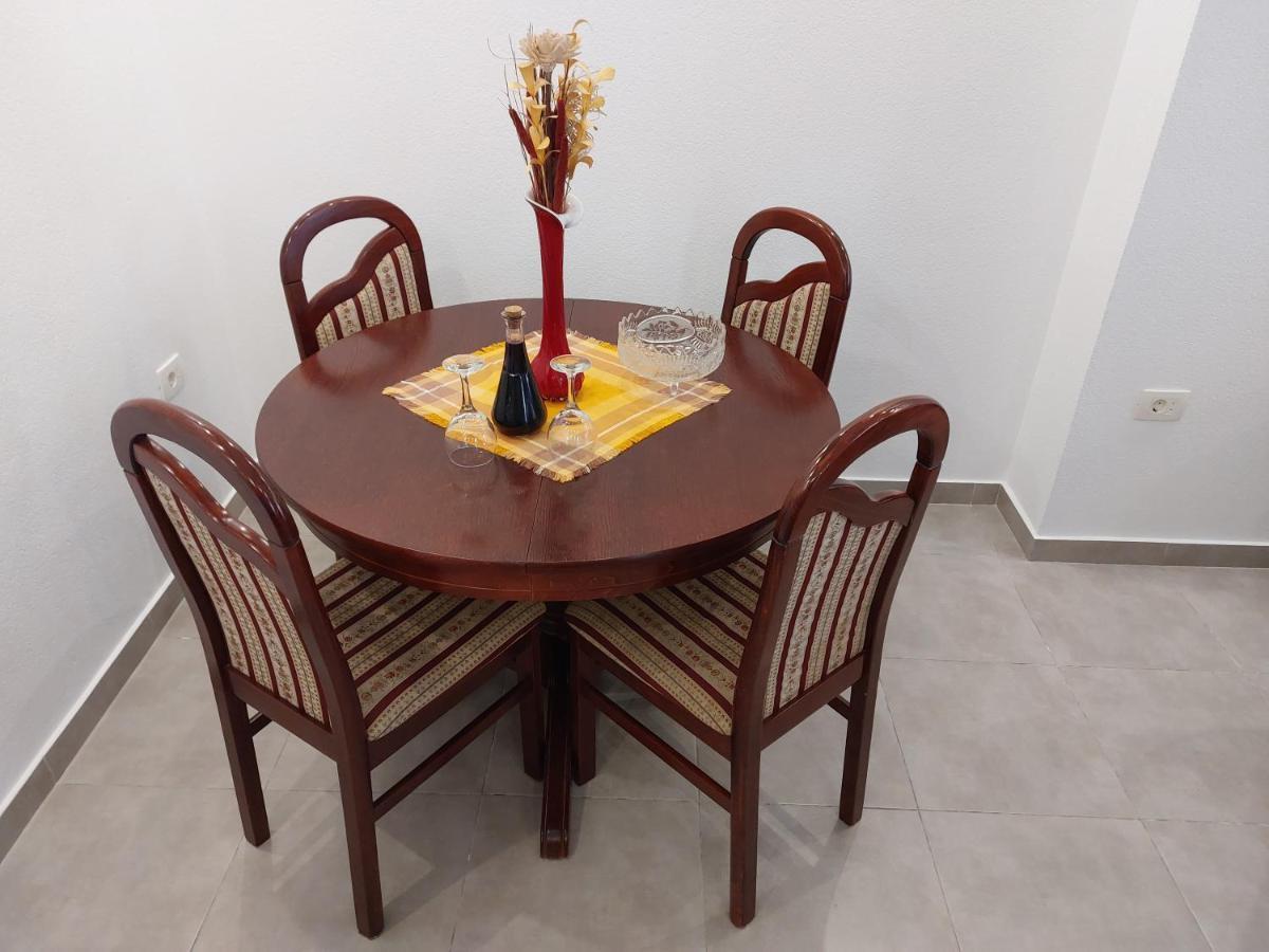 Apartment Angel โกตอร์ ภายนอก รูปภาพ