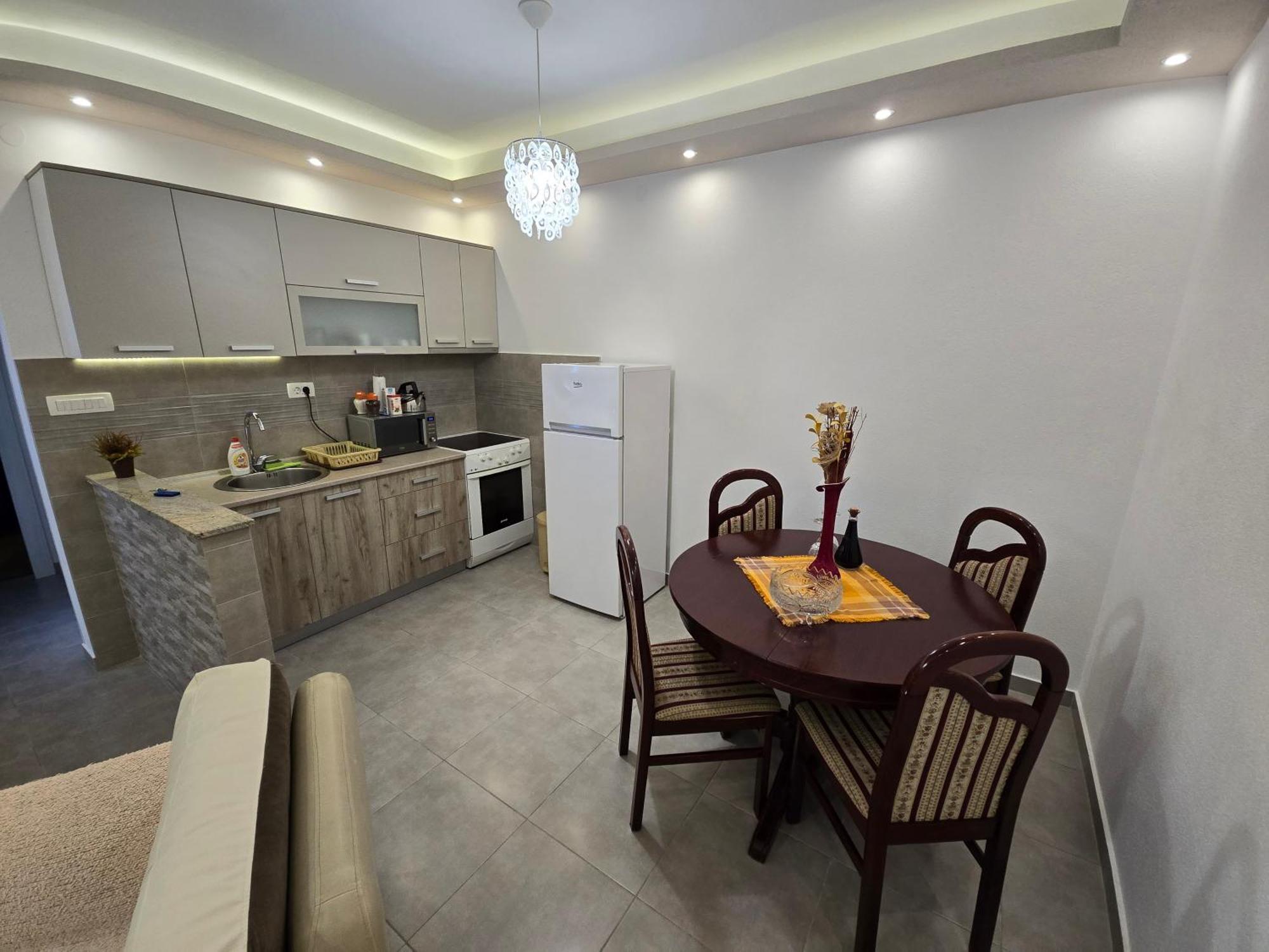 Apartment Angel โกตอร์ ภายนอก รูปภาพ